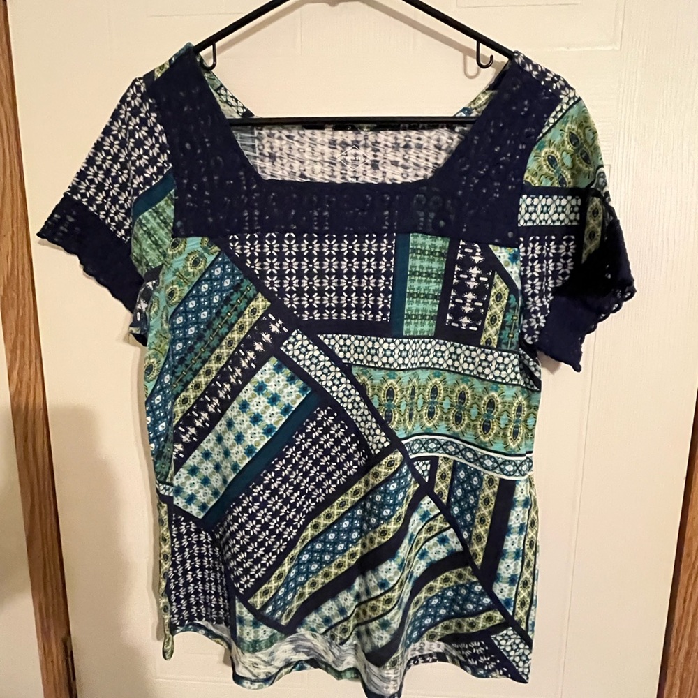 Cute light weight top